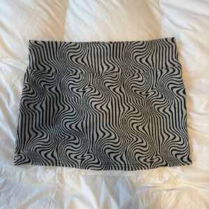 Urban stretchy mini skirt size M
